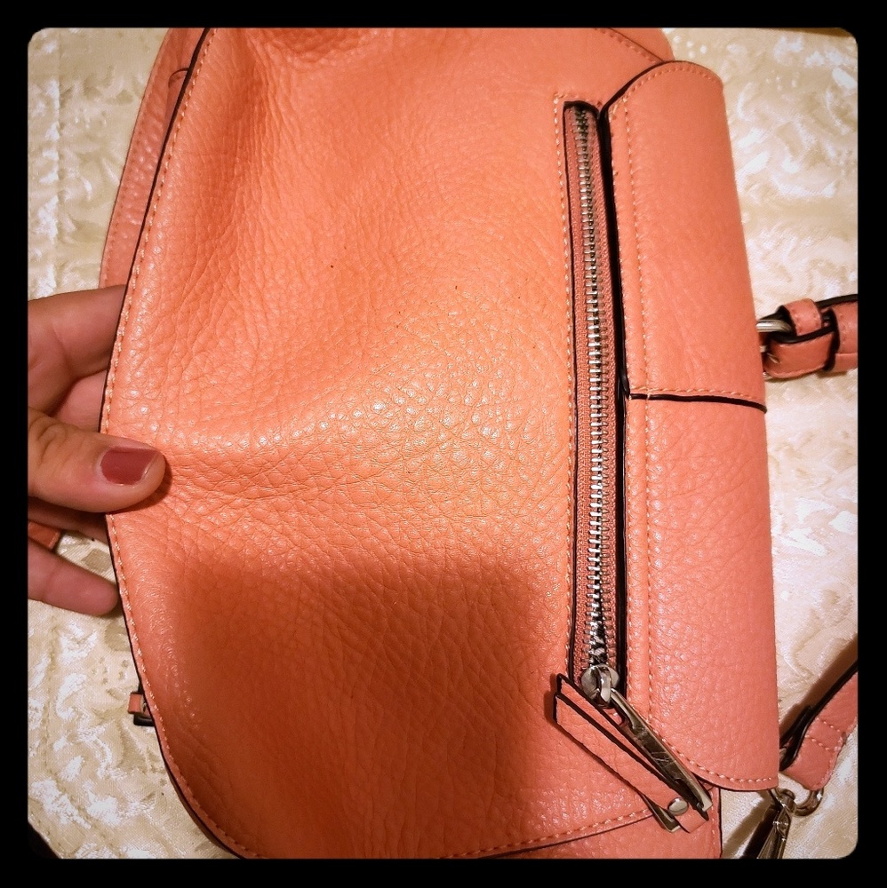 Sole society purse